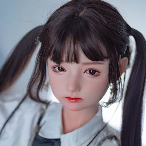 清楚系ラブドール写真