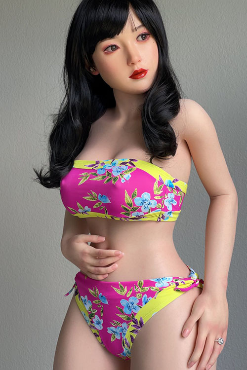 アジア系セックスドール