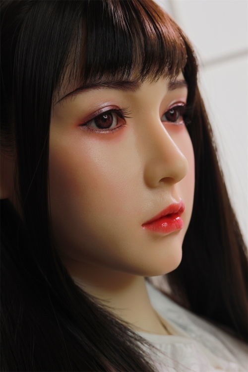 超 リアル な ラブドール