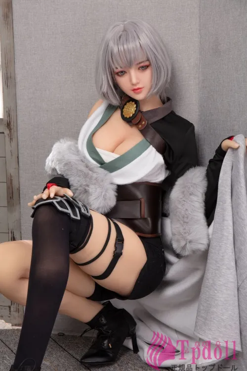 ラブドール と 女性 