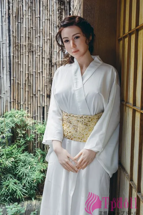 成熟女性ダッチワイフ