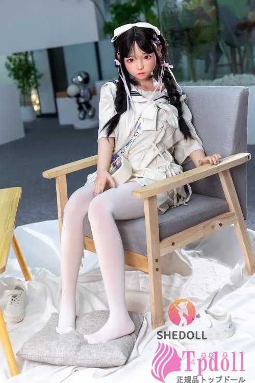 SHE DOLL 洛小乙 ダッチワイフ の 女