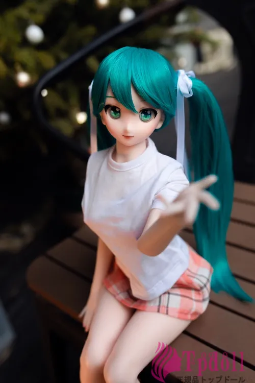 可愛い アニメ顔 セックス 人形