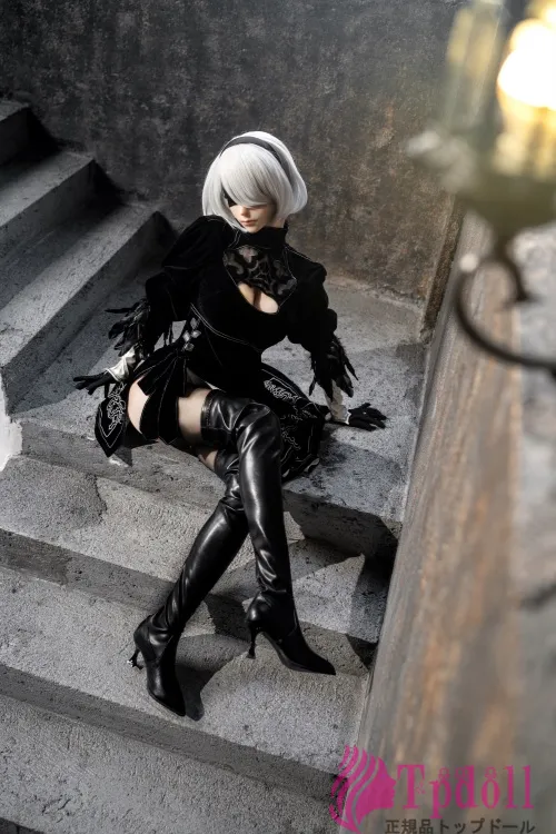 ゲームキャラクター2B人形 と セックス