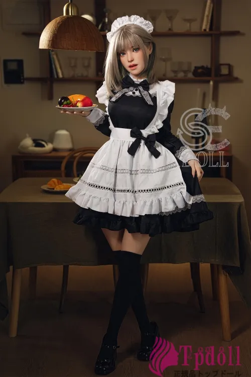 熟女メイドラブドール