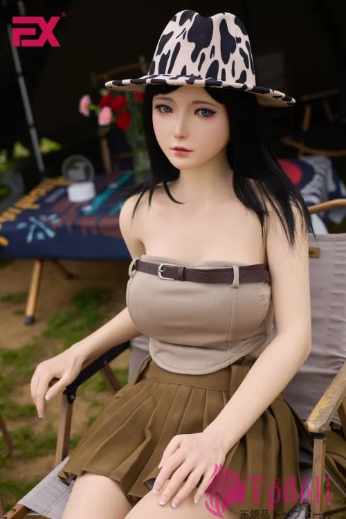 清楚系美しいラブドール