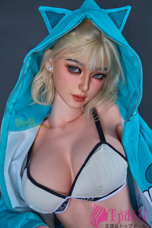 アジア美人巨乳ダッチワイフMiku 