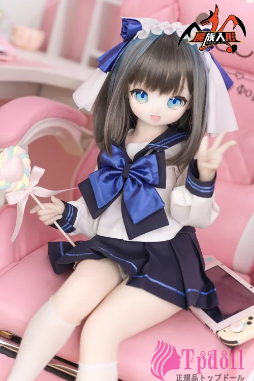 アニメ顔ラブドール魔族人形