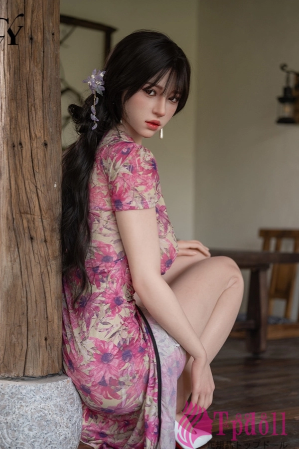 Zhimin チャイナドレス姿 ラブドール