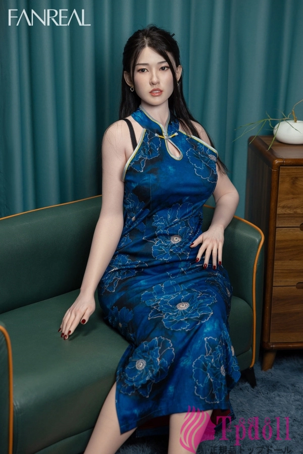 FANREAL  綺麗なお姉さんダッチワイフ