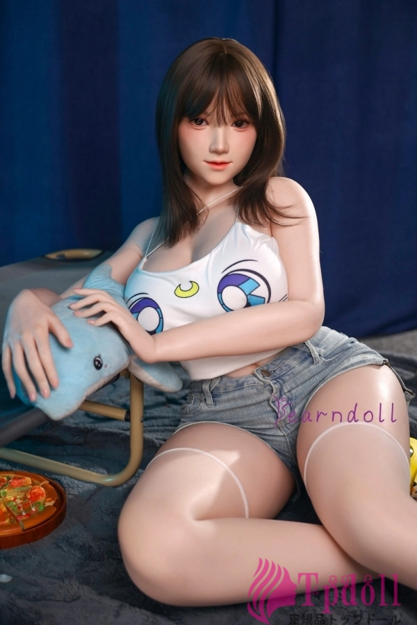 高級ラブドールYearndoll