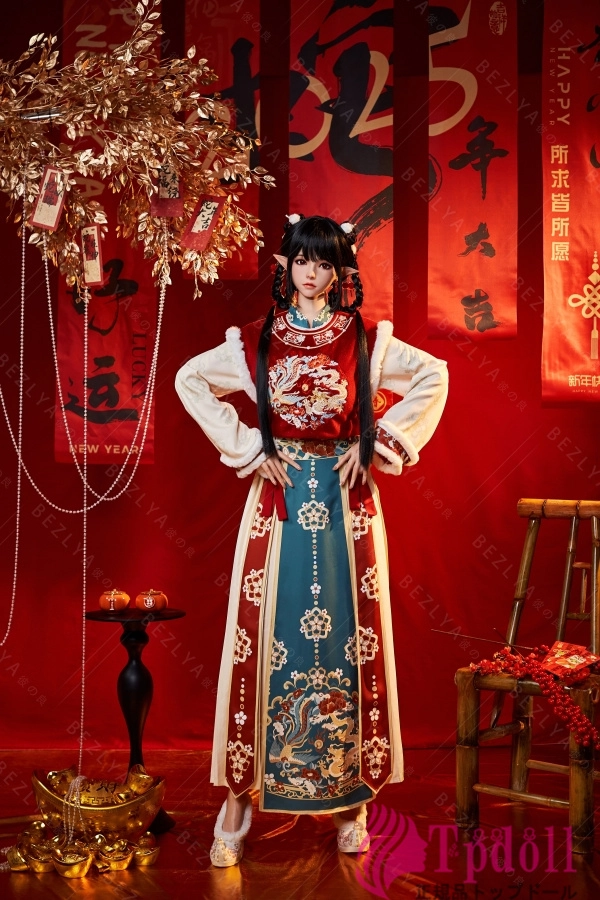 163cm優しい雰囲気エルフラブドール