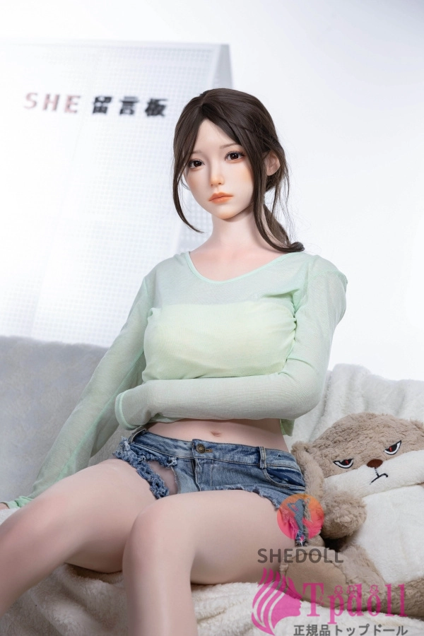 楚玥 ダッチワイフ口開閉＆口腔模擬付き