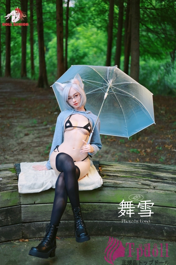 Doll Seniorラブドール リアルな肌質感付き 