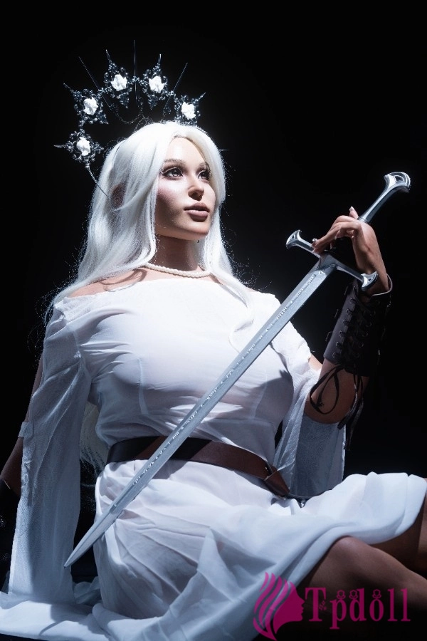 豊満な熟女ラブドールIDODOLL