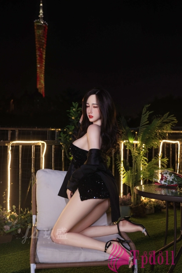 Coco 軽量化ボディ29kg 熟女ダッチワイフ