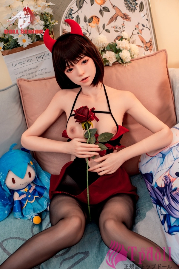 小悪魔系等身大セックス人形 Doll Senior