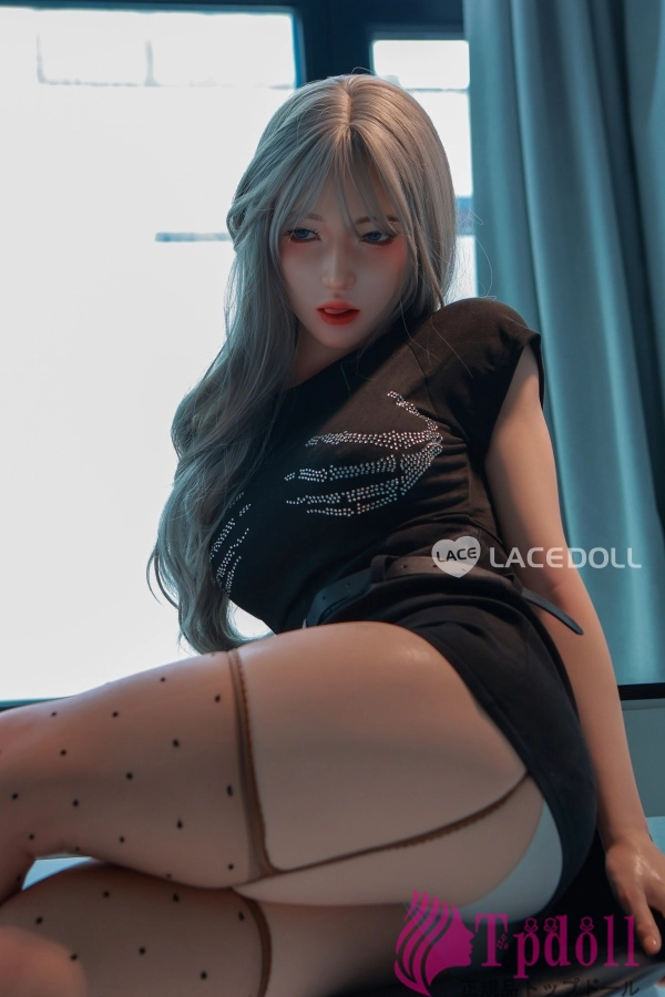 黎霜 妖艶な美貌ダッチワイフ