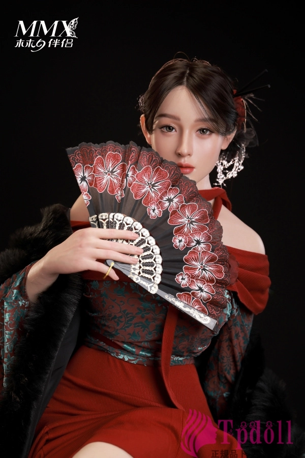 魅惑的で優雅な美女ダッチワイフ夢琪