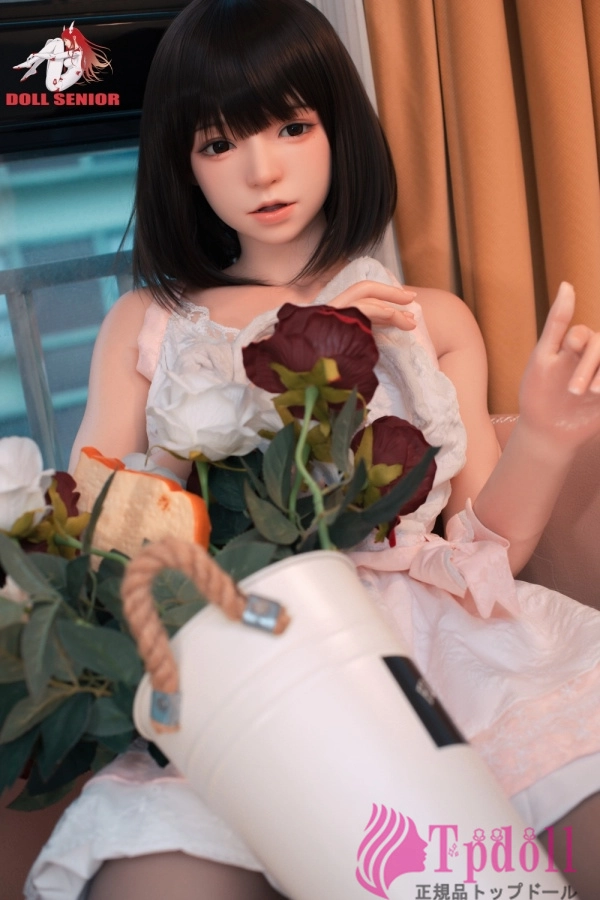 Doll Senior 可愛いダッチワイフ