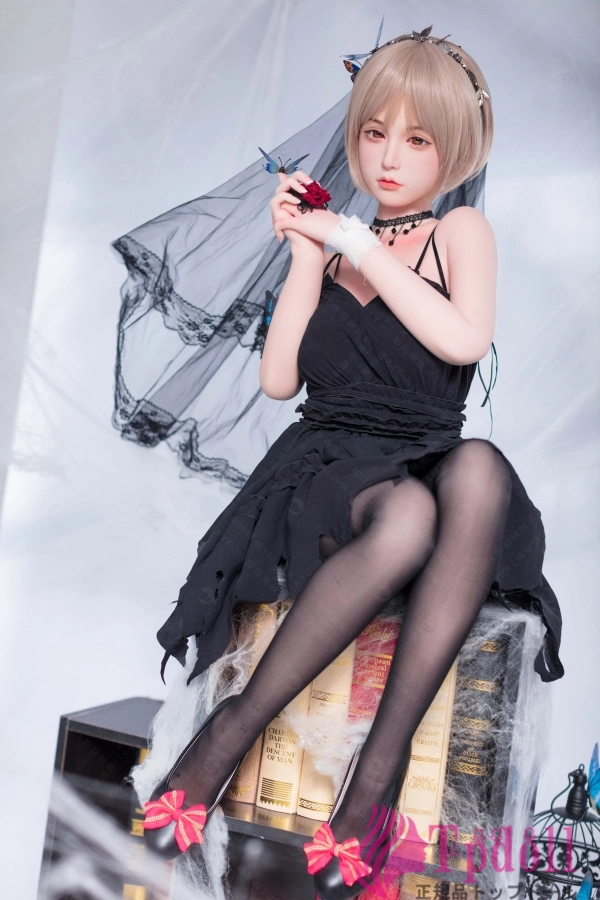 Lily 萌え系ラブドール リアル