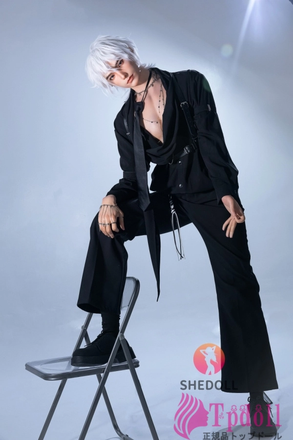 男性型ラブドールSHE DOLL