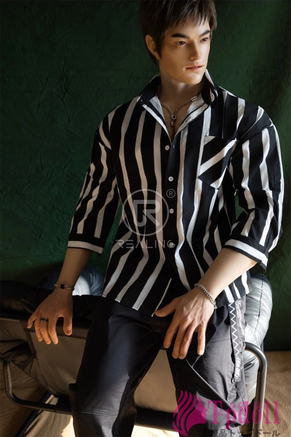 Realing 細マッチョ 男ラブドール