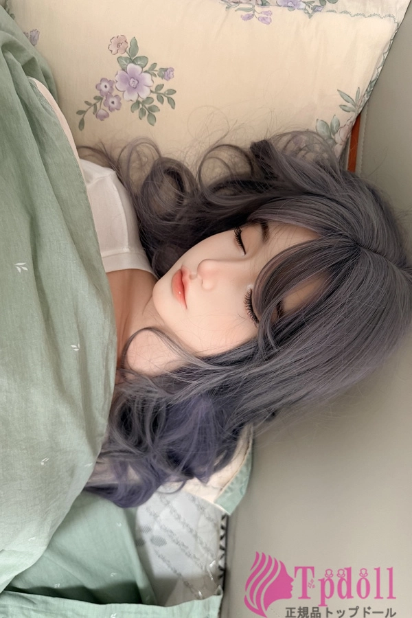 晚冰 眠り顔美人ダッチワイフ