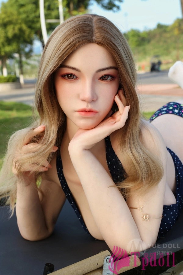 Kelly ROS付き リアルな美しい容姿 シリコンドール