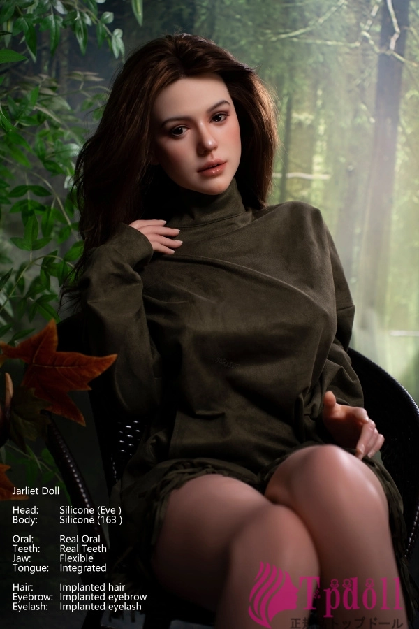 セクシーな美人ラブドール Eve