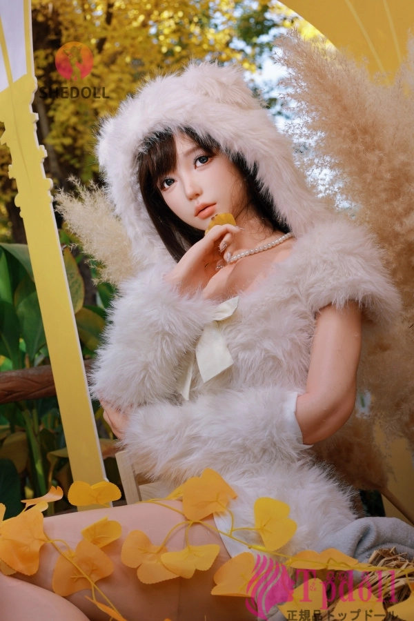 妖艶な美女ラブドールSHE DOLL 