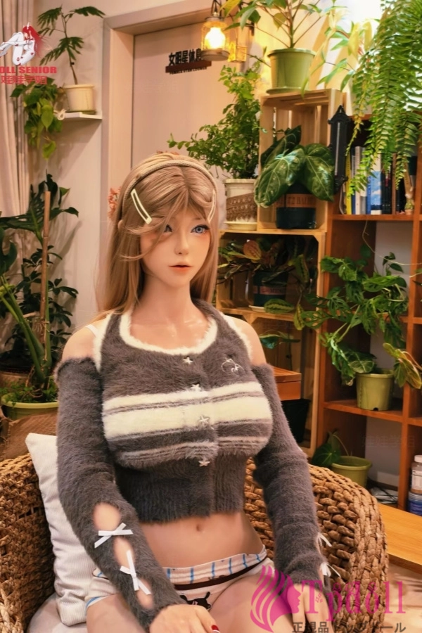 清楚で美しい顔立ちラブドールDoll Senior