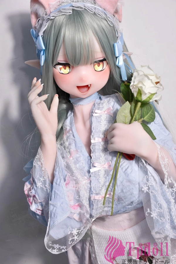 キュートなラブドールElsa Babe