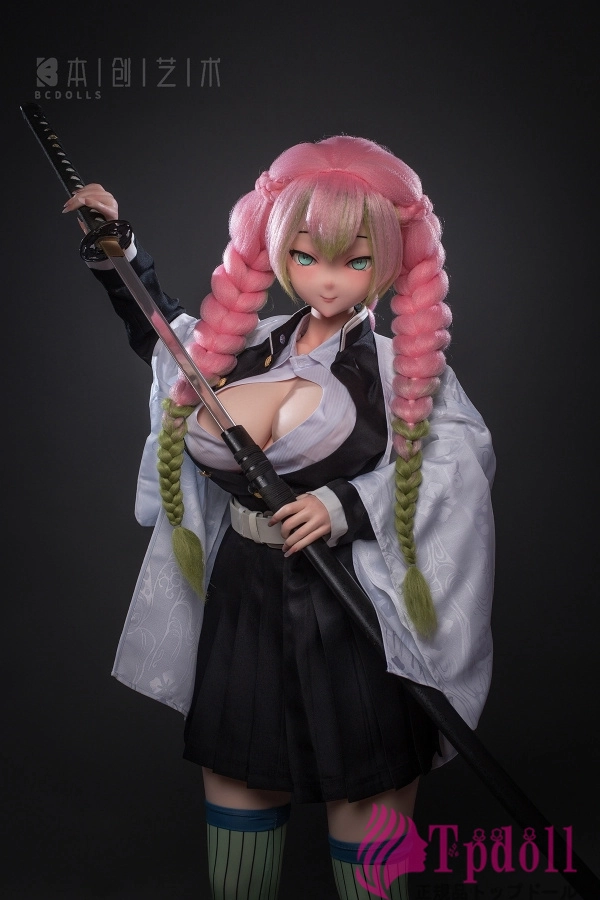 かわいい顔 ラブドール甘露寺蜜璃