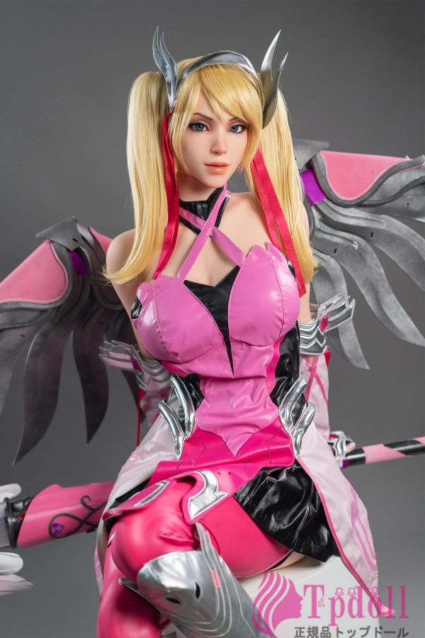 Mercy 171cmシリコンダッチワイフ Gカップ