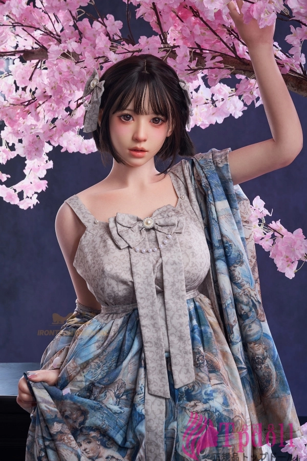 Lina等身大リアルドールIrontech Doll