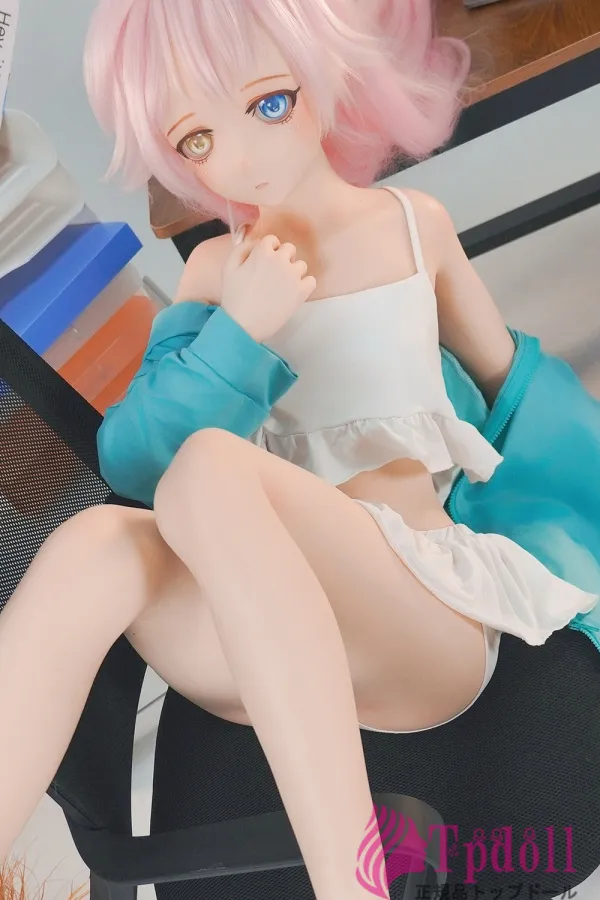 紬「Tsumugi」 150cmダッチワイフ