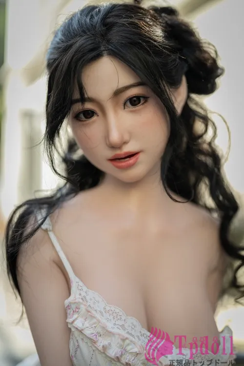 清楚系エロ美人ラブドールYufan