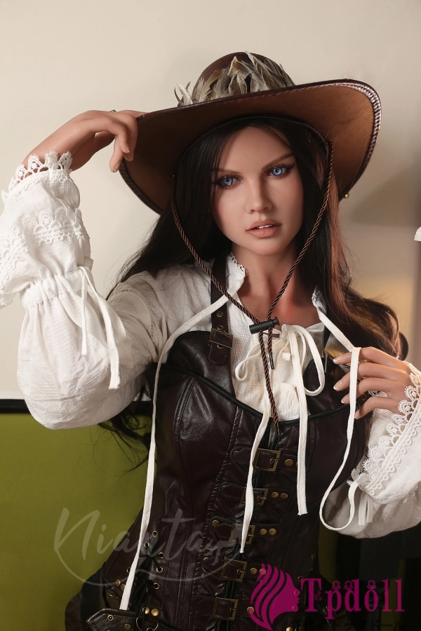 Nianta Doll #27 Captain Ravennaラブドール