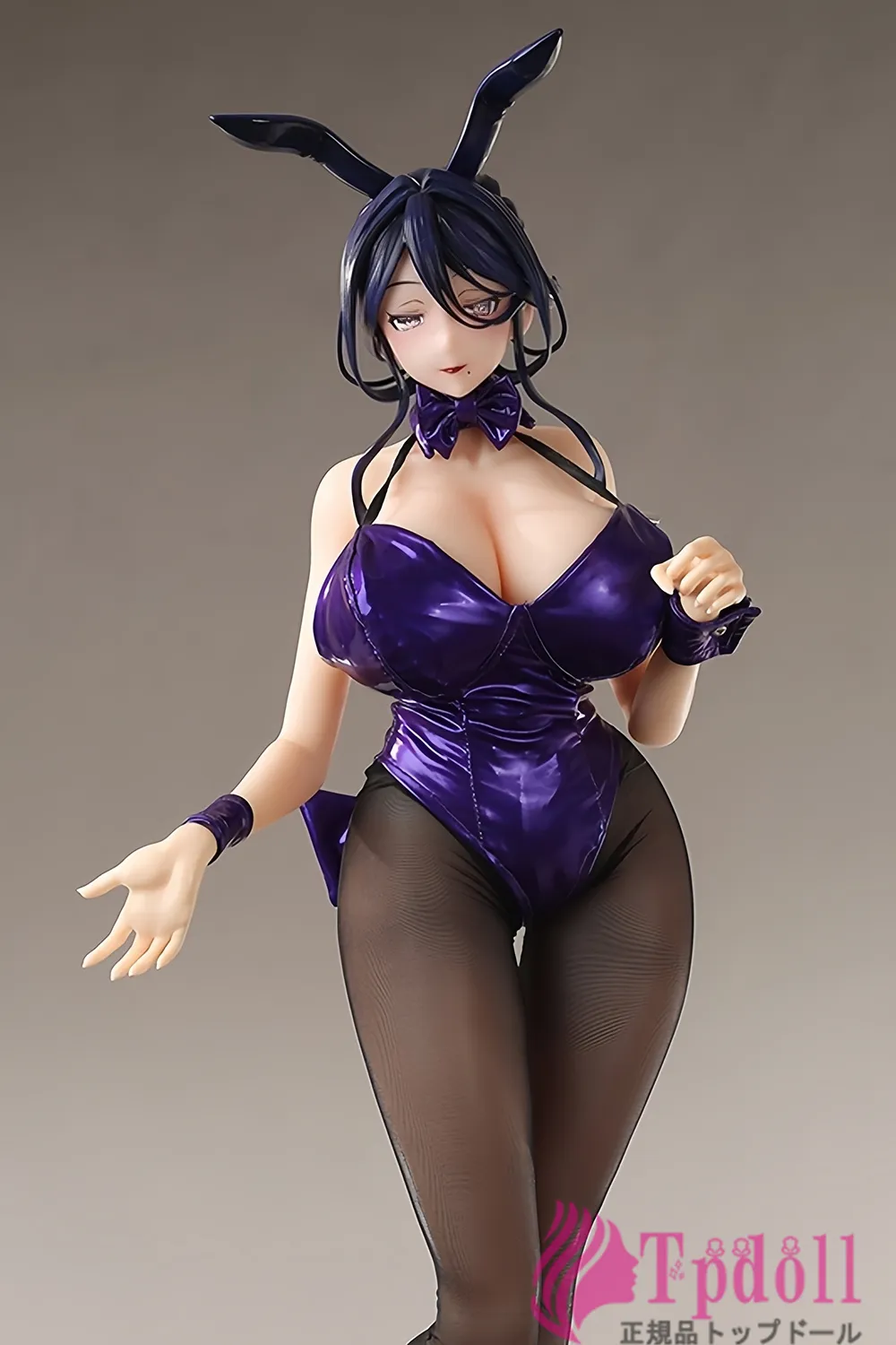 小柄な愛くるしい嬢ラブドール