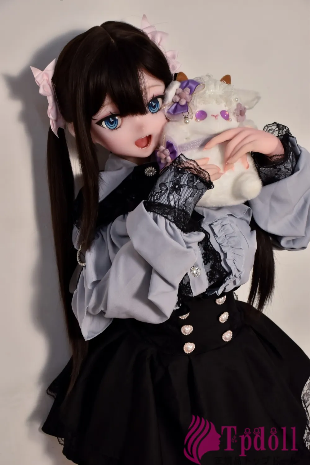 萌え系美少女ダッチワイフ写真