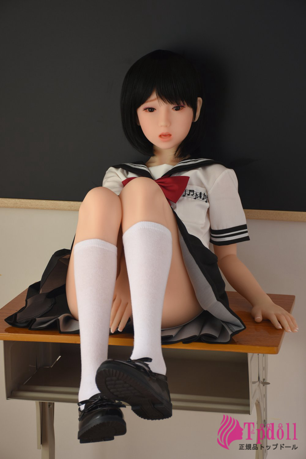 小学生少女ラブドール画像