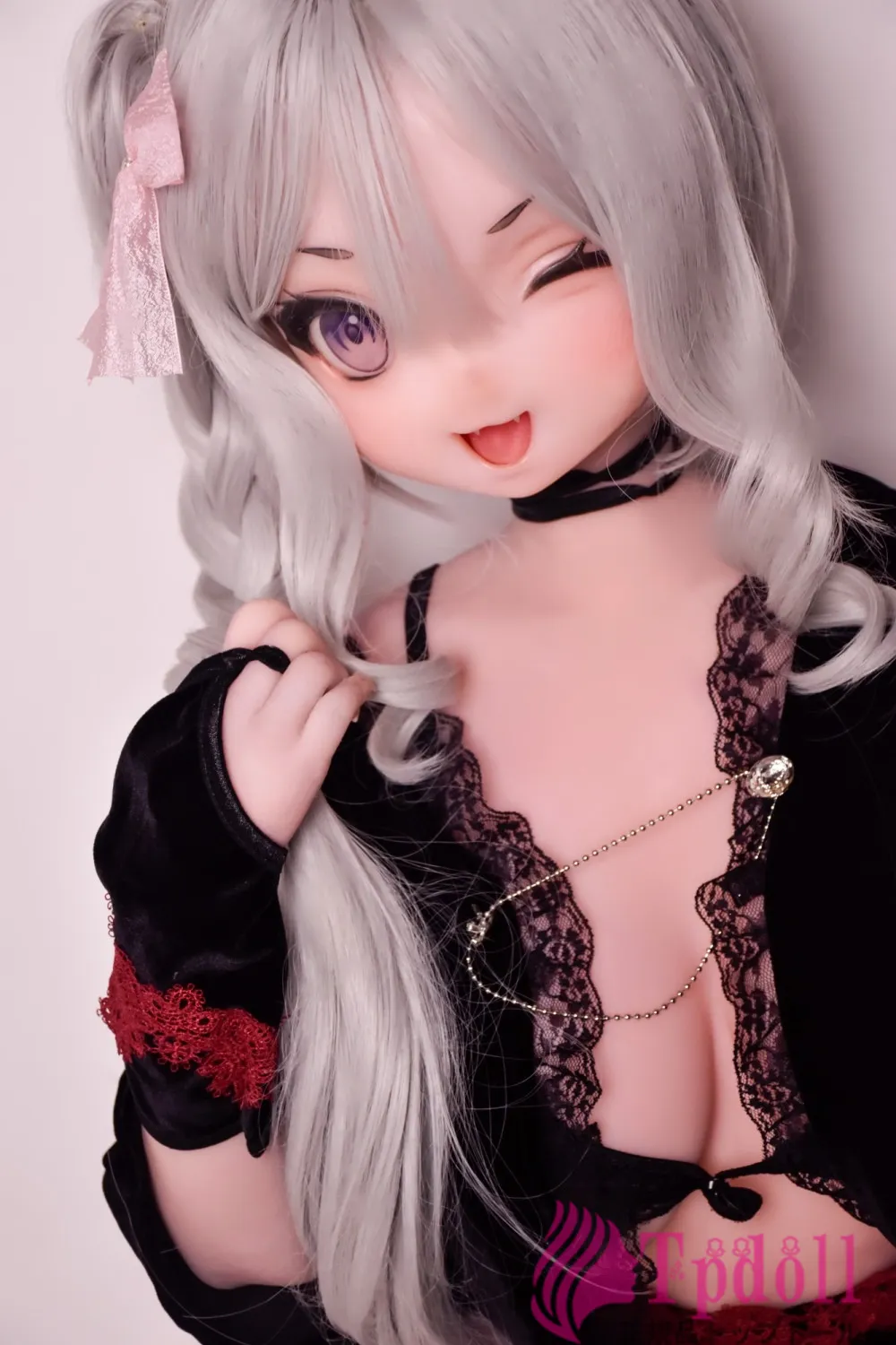 片目閉じダッチワイフ写真
