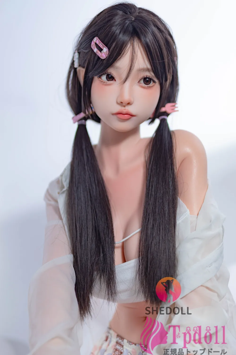 スレンダー美女ラブドール画像