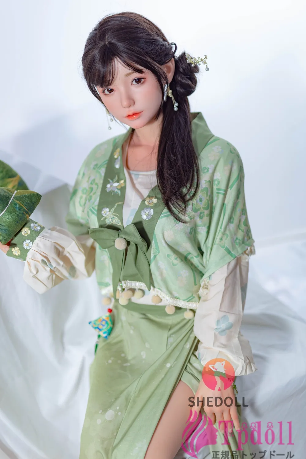 激かわスレンダー美女ラブドール画像